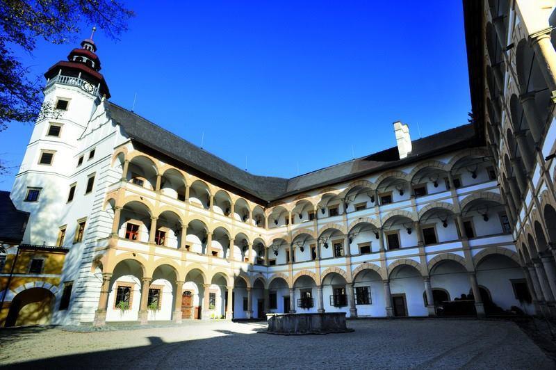 Apartmany Rysi Skala Loučná nad Desnou 外观 照片